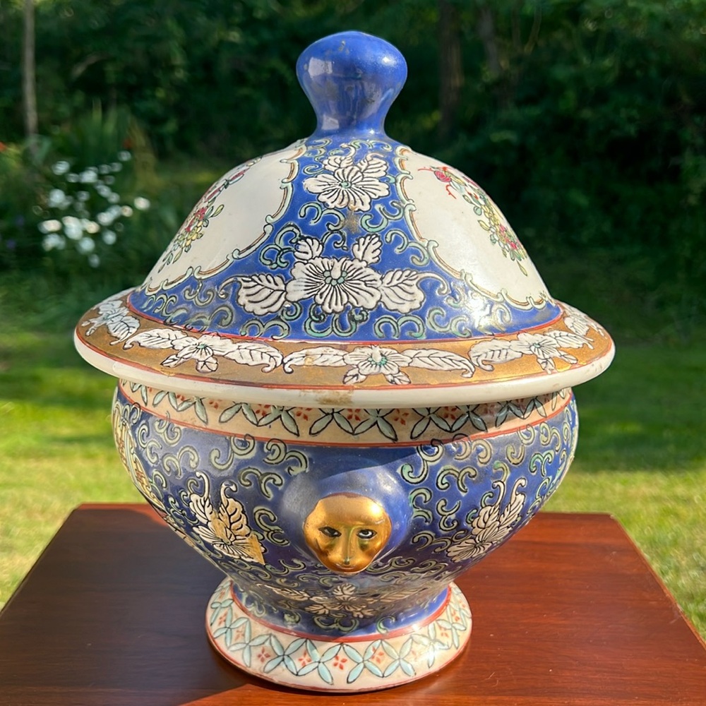 VTG Chinese Export Chinoiserie Handpainted Porcelain Large Soup Tureen Signed - Picture 3 of 17